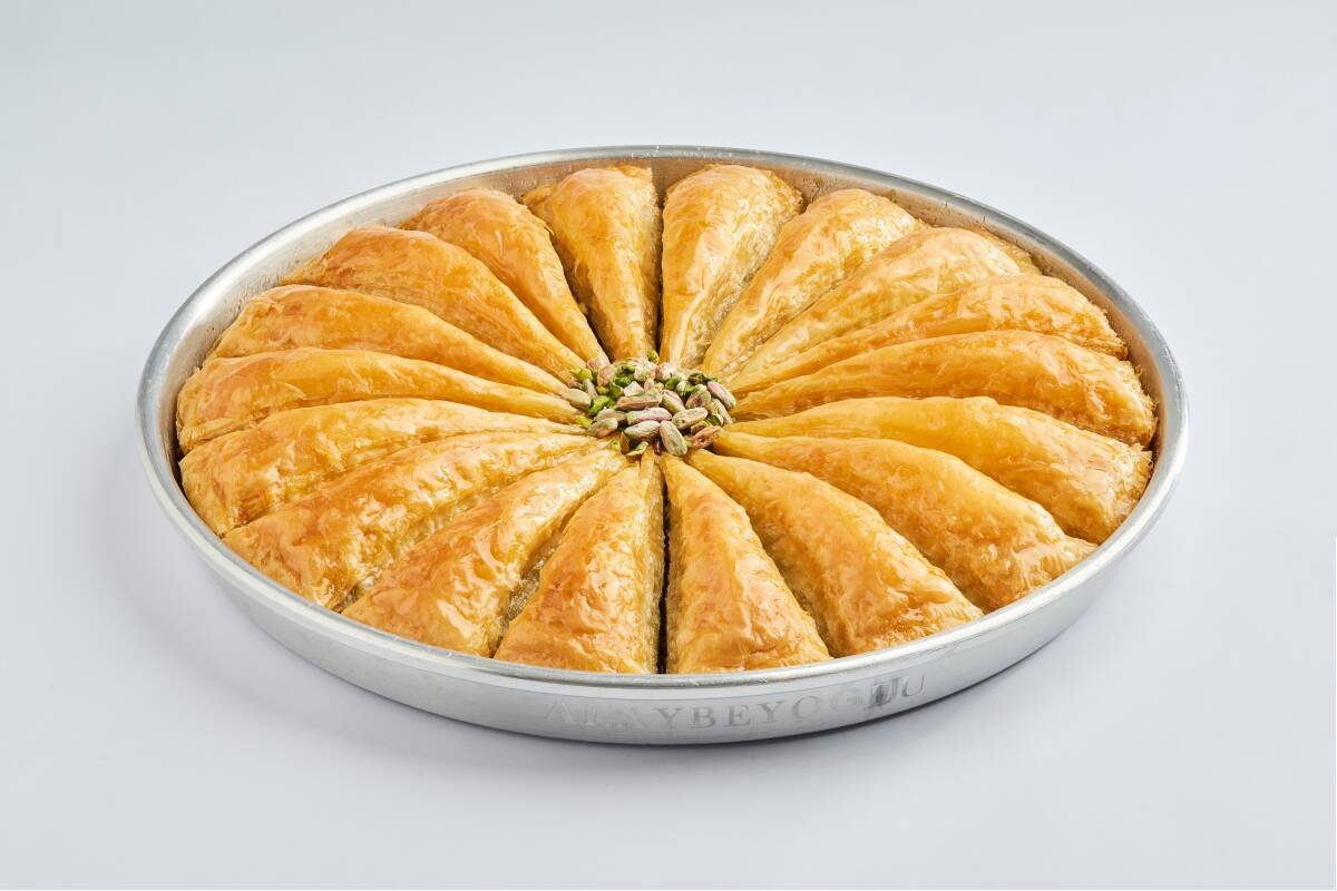 Fıstıklı Havuç Dilimi Baklava - 1